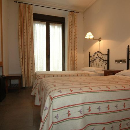 Hostal Ivor Madrid Kültér fotó