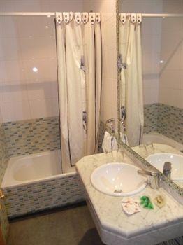 Hostal Ivor Madrid Kültér fotó